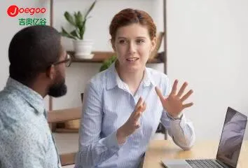 Taylandlı Müşteriler Küçük Araba Yıkama Malzemeleri Otomatımızı Seçiyor